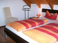 Doppelschlafzimmer Bild 6: Ferienwohnung Breyer auf der Halbinsel Höri am Bodensee