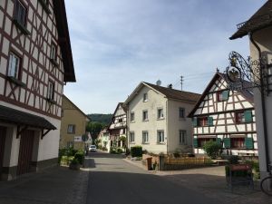 Öhningen Dorfstraße Bild 14: Ruhige 2 Zi-Ferienwohnung (FeWo) in Öhningen direkt am Bodensee